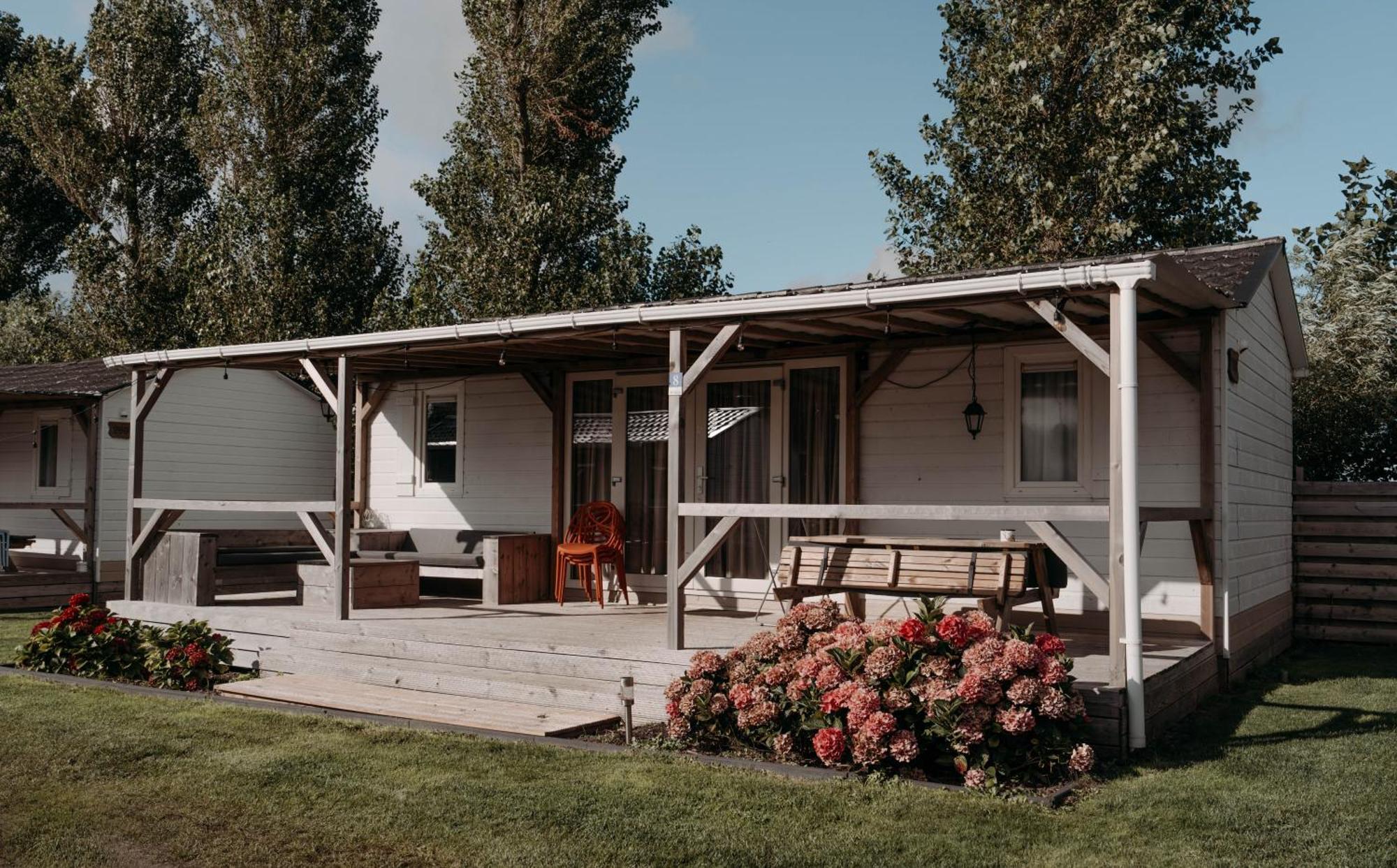 Chalet Tulpenweide - Recreatie Breezand Extérieur photo